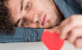 Cómo actuar con un hombre que tiene miedo a enamorarse